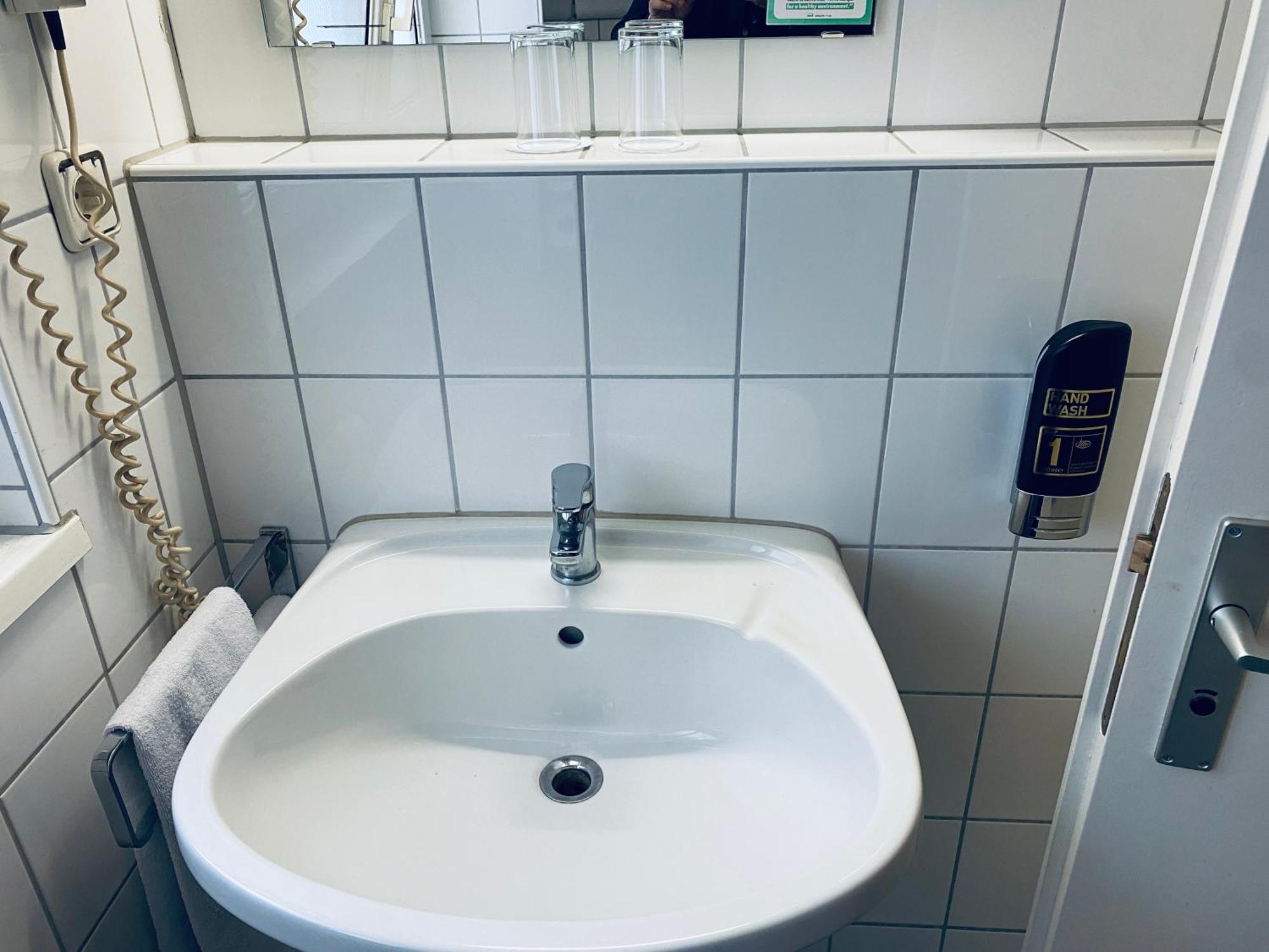 Stay Inn Central Station Frankfurt nad Menem Zewnętrze zdjęcie
